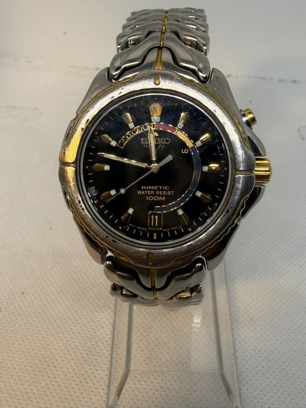Seiko Kinetic Sports 100 Men's Two-Tone Black Dial Watch 5M42-0B09 100M
